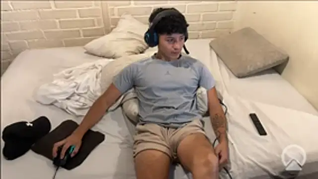 feeelipe2007 online show from 02-11-26, 11:10