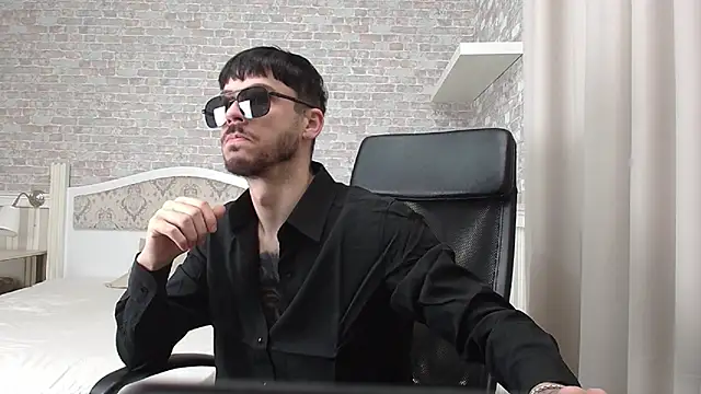 JonahShaw online show from 10-25-25, 04:20