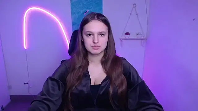 Snapshot of Aurora_White chatting on 11-21-25, 12:26 Aurora White online show from 11-21-25, 12:26