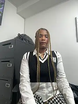 ArianaBeake online show from 09-19-25, 05:02