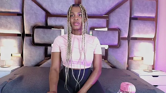 ArianaBeake online show from 11-19-25, 03:12