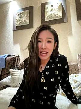 Snapshot of Manson13333 chatting on 10-22-25, 06:40 Manson13333 online show from 10-22-25, 06:40