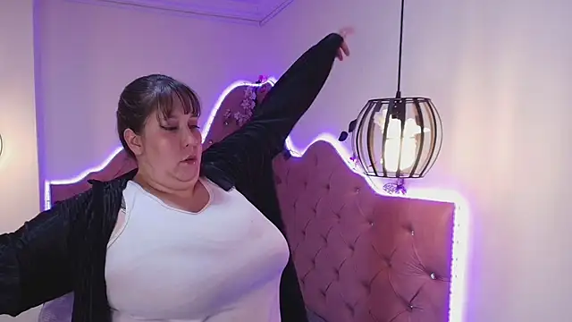  Emily rosee  online show from 01-05-26, 05:27