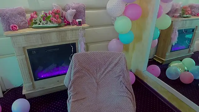 Snapshot of boobzilla_ chatting on 04-07-26, 04:46 boobzilla online show from 04-07-26, 04:46