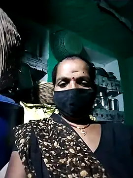 Snapshot of Sexi_savita chatting on 10-14-25, 03:35 Sexi savita online show from 10-14-25, 03:35