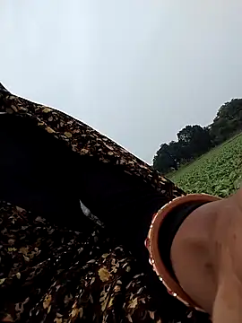 Snapshot of Sexi_savita chatting on 10-26-25, 09:59 Sexi savita online show from 10-26-25, 09:59