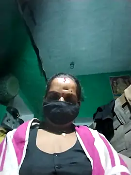 Snapshot of Sexi_savita chatting on 10-28-25, 04:42 Sexi savita online show from 10-28-25, 04:42