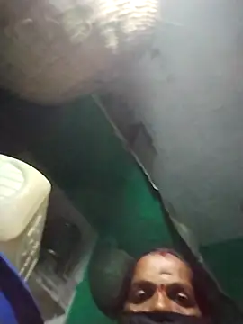 Snapshot of Sexi_savita chatting on 11-17-25, 05:19 Sexi savita online show from 11-17-25, 05:19