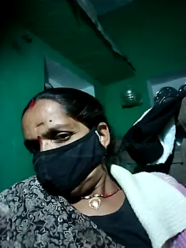 Snapshot of Sexi_savita chatting on 11-22-25, 05:34 Sexi savita online show from 11-22-25, 05:34