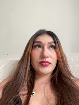 Isa Villamarin online show from 09-13-25, 07:57