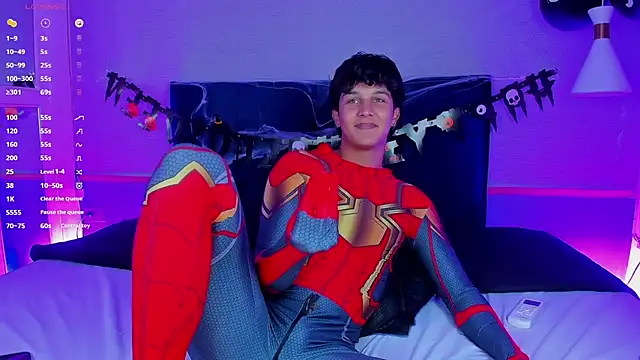 Leo Savage  online show from 10-28-25, 04:16