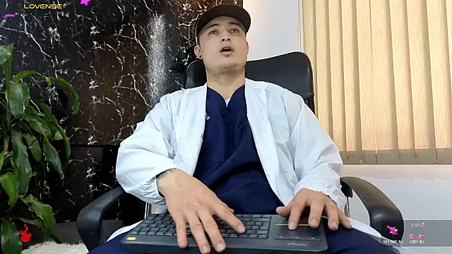 Snapshot of Alexander_ferre chatting on 03-03-26, 01:39 Alexander ferre online show from 03-03-26, 01:39