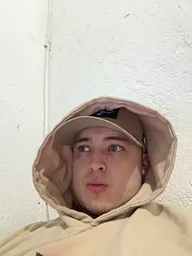 Snapshot of Alexander_ferre chatting on 03-22-26, 02:04 Alexander ferre online show from 03-22-26, 02:04