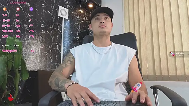 Snapshot of Alexander_ferre chatting on 03-31-26, 01:11 Alexander ferre online show from 03-31-26, 01:11