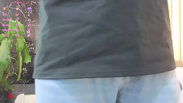 Snapshot of Alexander_ferre chatting on 04-03-26, 01:53 Alexander ferre online show from 04-03-26, 01:53