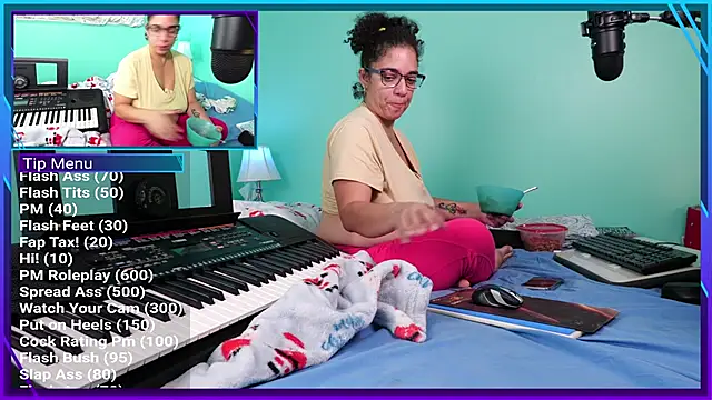 Snapshot of nsfwismorefun chatting on 11-11-25, 05:46 nsfwismorefun online show from 11-11-25, 05:46