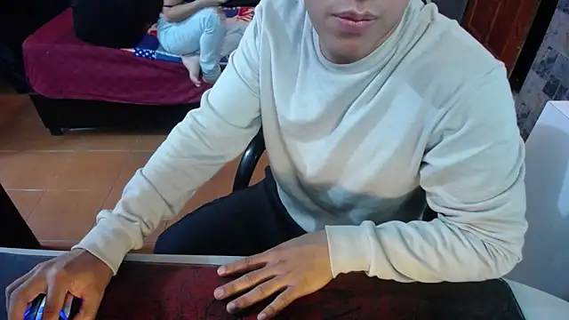 Little Kmi online show from 10-27-25, 02:10