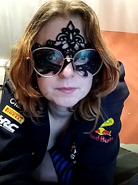 Snapshot of littlelesleytje chatting on 01-15-26, 09:18 littlelesleytje online show from 01-15-26, 09:18