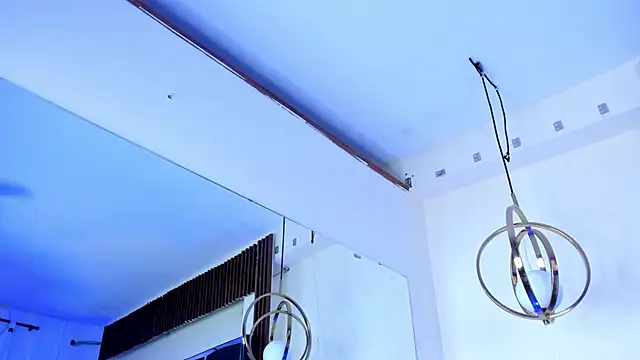 ValeriaJacobs online show from 11-18-25, 12:53