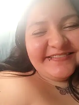 Snapshot of SoffiiCurvy chatting on 09-13-25, 01:00 SoffiiCurvy online show from 09-13-25, 01:00