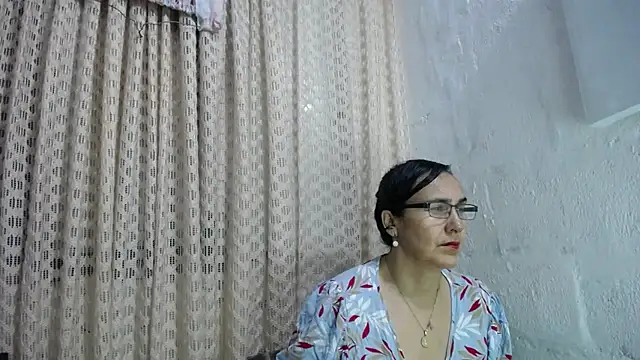 gabbyparker  online show from 11-20-25, 09:31