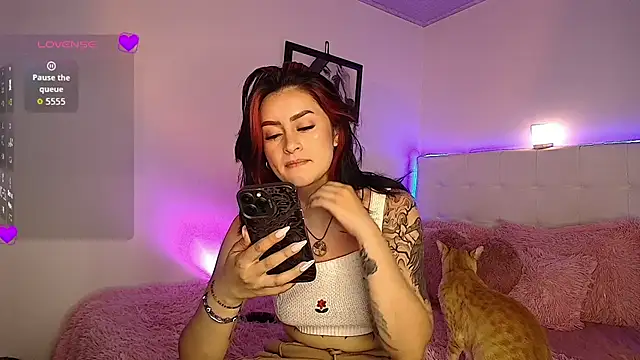 Snapshot of arye_lle chatting on 12-15-25, 11:53 arye lle online show from 12-15-25, 11:53