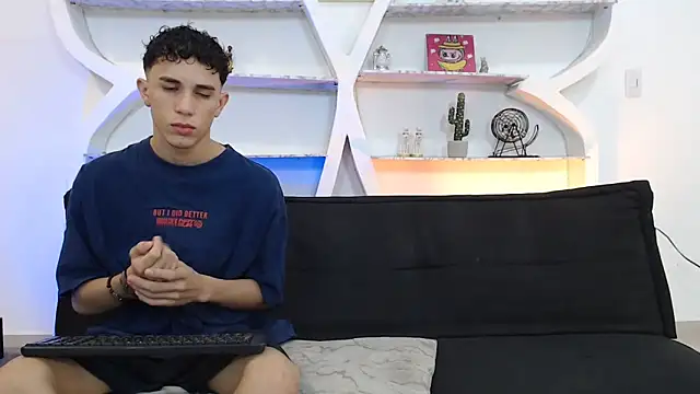 THREE GUYS HOT online show from 11-20-25, 07:13