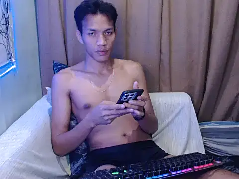 fantasy davidxx online show from 12-04-25, 05:43