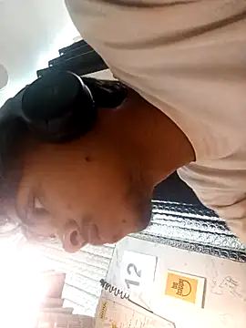 Snapshot of deny2442 chatting on 10-27-25, 04:49 deny2442 online show from 10-27-25, 04:49