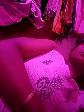 hotshreya69 online show from 10-03-25, 12:35