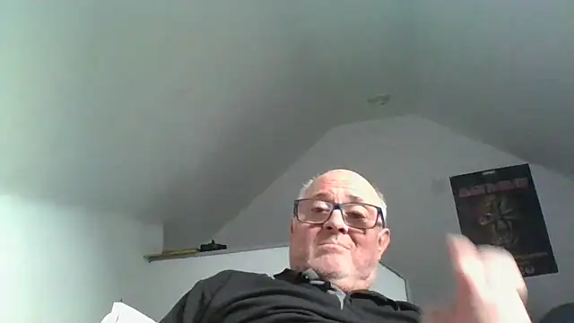 Snapshot of naughtygrandad1 chatting on 11-02-25, 02:30 naughtygrandad1 online show from 11-02-25, 02:30