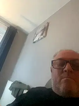 Snapshot of naughtygrandad1 chatting on 12-02-25, 07:36 naughtygrandad1 online show from 12-02-25, 07:36