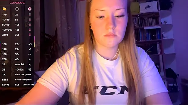 PandaFluff online show from 09-11-25, 07:14