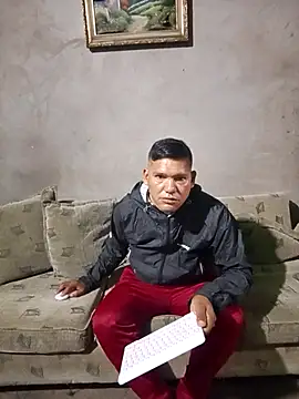 Snapshot of Franklin111230 chatting on 02-15-26, 10:36 Franklin111230 online show from 02-15-26, 10:36