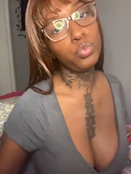 MistiSavannah online show from 11-18-25, 01:33