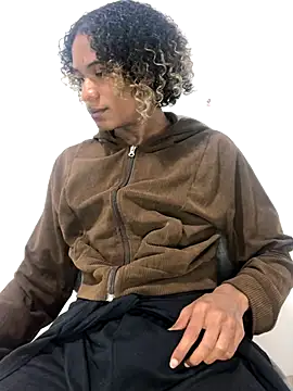 Noah Miller7 online show from 09-23-25, 07:50