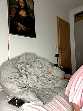 OliviaaFischer online show from 11-14-25, 06:17