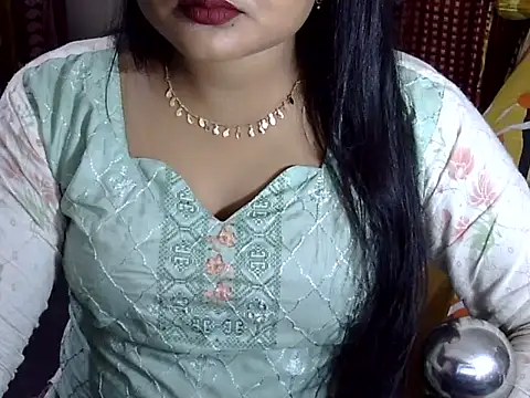 Nusrat Faria07 online show from 10-08-25, 11:08