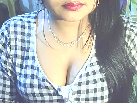 Nusrat Faria07 online show from 11-13-25, 04:00