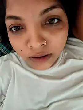 Snapshot of Komal-stream chatting on 09-13-25, 06:46 Komal-stream online show from 09-13-25, 06:46