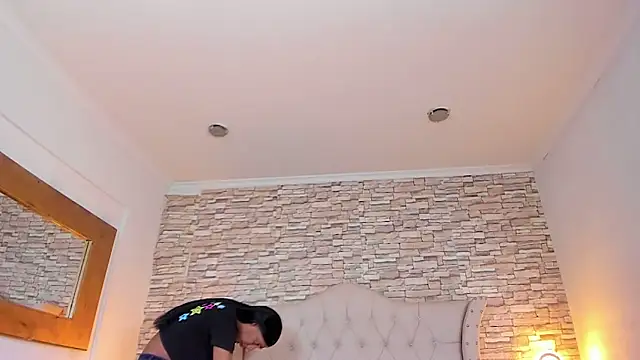 Snapshot of Lucia-Horny24 chatting on 10-17-25, 07:27 Lucia-Horny24 online show from 10-17-25, 07:27