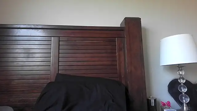 Marlowlovee online show from 09-12-25, 04:51