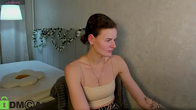 Snapshot of Wanda_Gomez chatting on 10-23-25, 03:00 Wanda Gomez online show from 10-23-25, 03:00