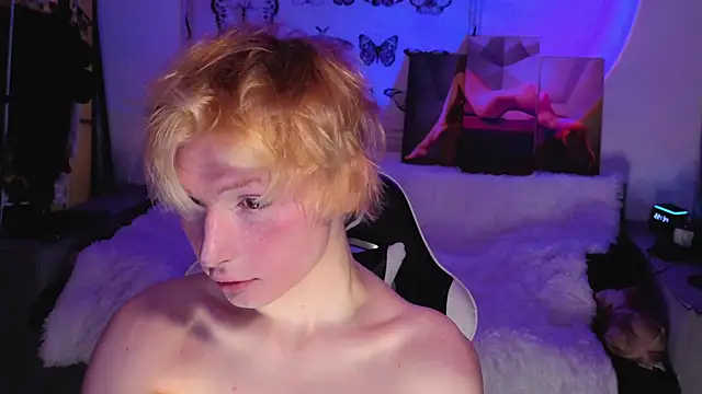 Your avatar online show from 11-13-25, 07:35