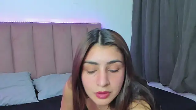 Snapshot of CandyAinsley chatting on 09-27-25, 04:12 CandyAinsley online show from 09-27-25, 04:12