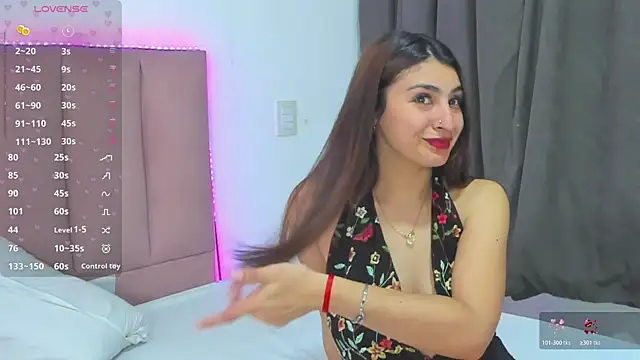 Snapshot of CandyAinsley chatting on 10-30-25, 06:19 CandyAinsley online show from 10-30-25, 06:19