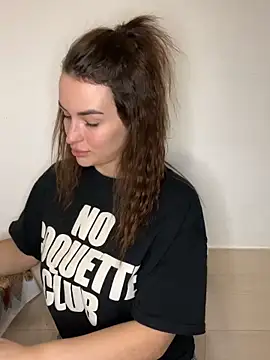 MandiBrooks online show from 02-11-26, 05:07