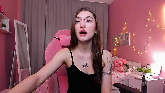 Keke Pallmer online show from 11-22-25, 07:40