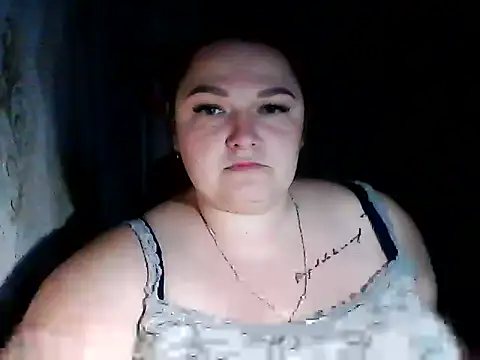 Snapshot of AngelQSky chatting on 11-17-25, 01:06 AngelQSky online show from 11-17-25, 01:06