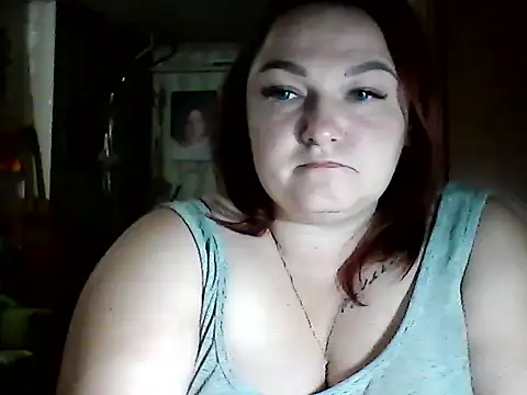 Snapshot of AngelQSky chatting on 11-19-25, 08:42 AngelQSky online show from 11-19-25, 08:42